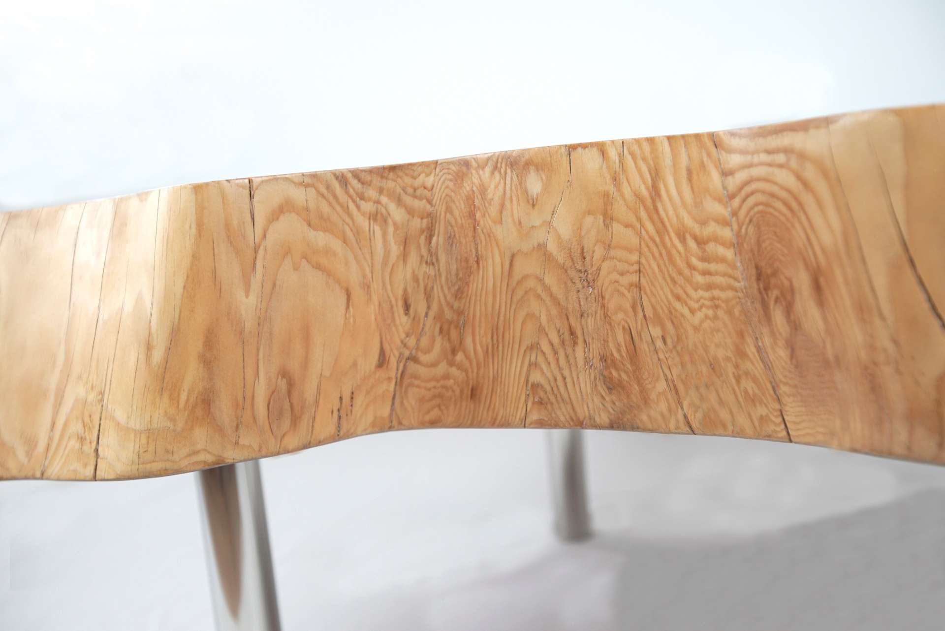 Logotowood - Broken heart table4