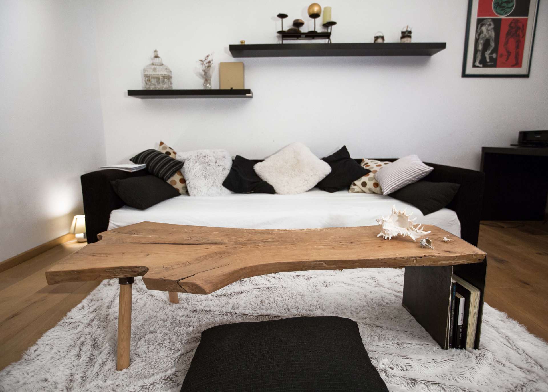 Logotowood - Pear wood coffee table1